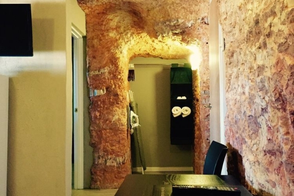 The Lookout Cave Underground Motel